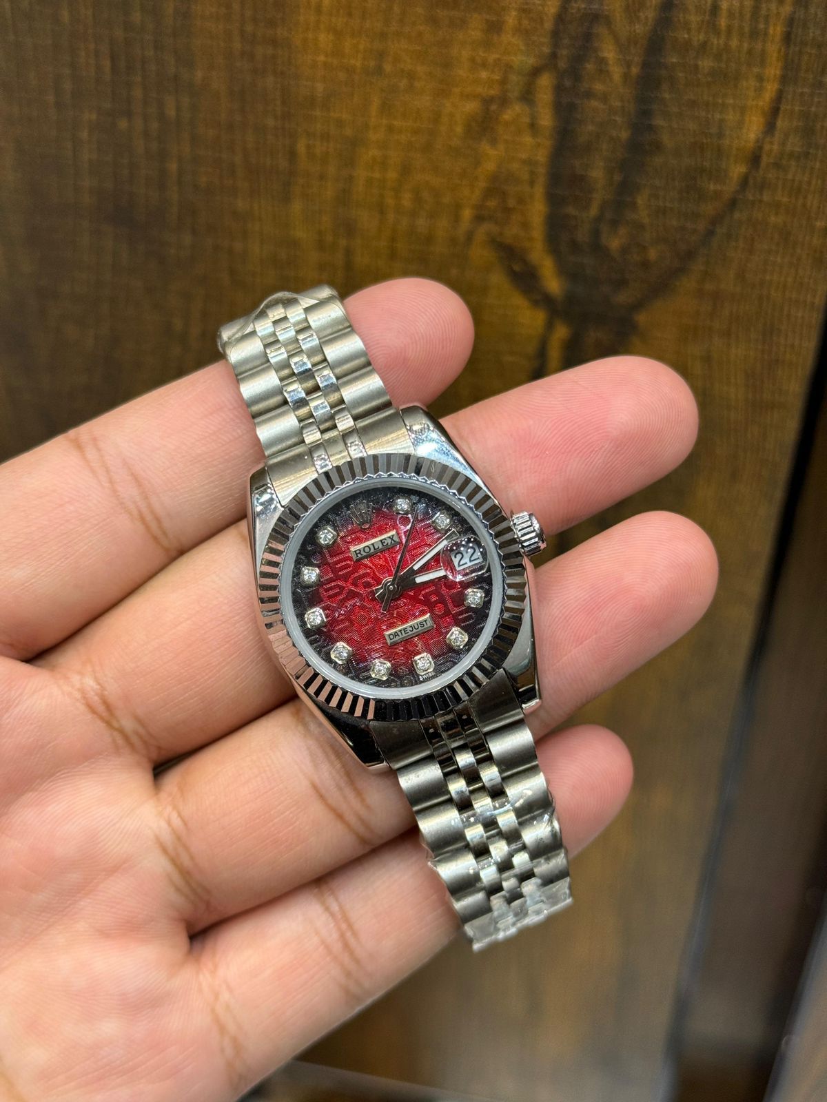 Red Mother of Pearl Dial Sapphire Glass - Automatic Men Watch Date Roating Bezel